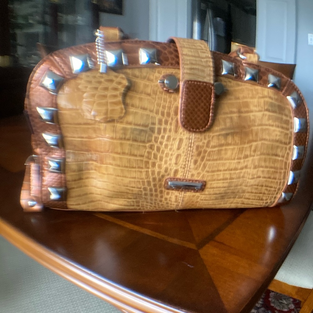 Vintage rare find designe MC (Marc Chantal) shoulder bag